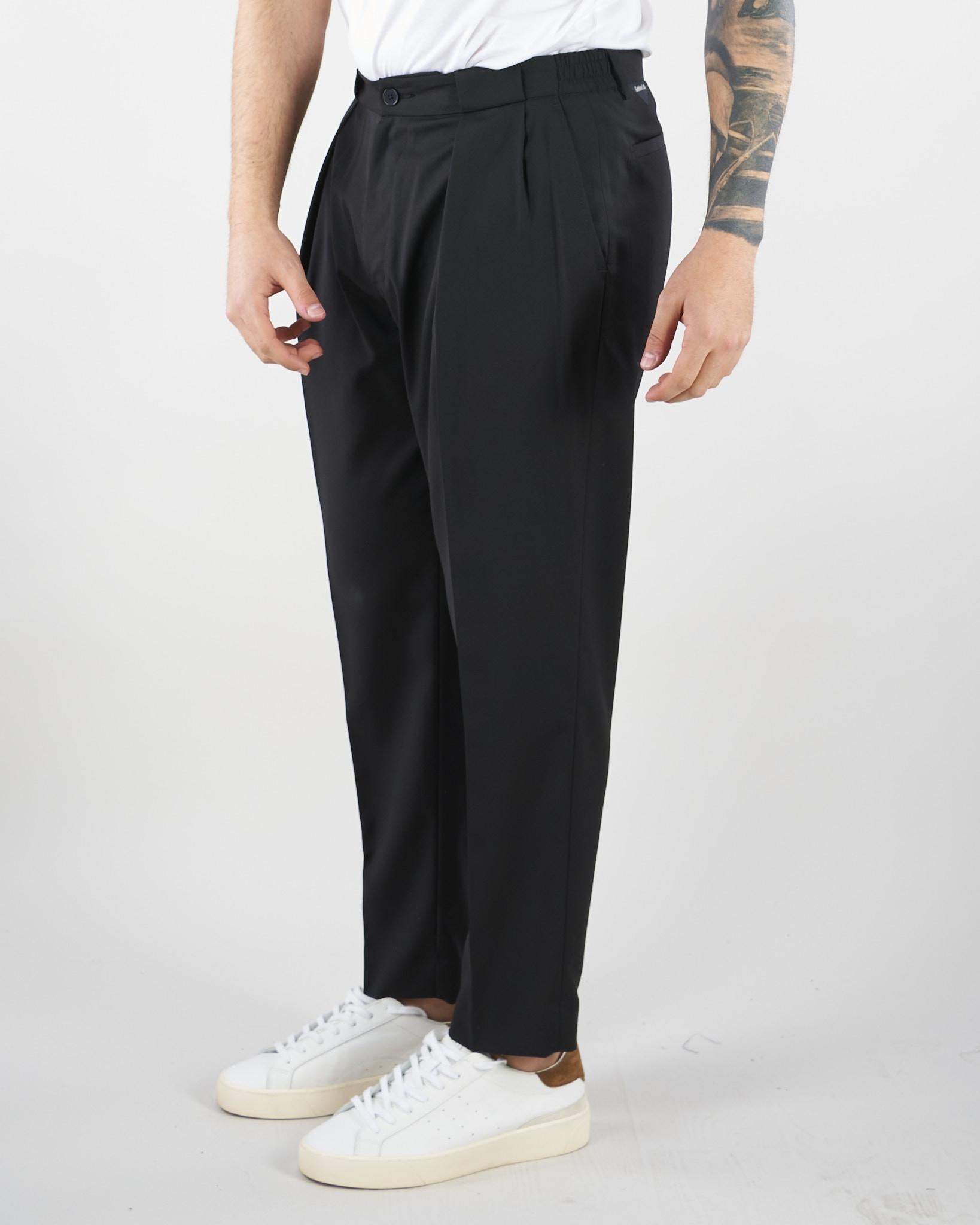 Pantalone Robin Nero in fresco lana con pences GC1PSS266900 D001 GOLDEN CRAFT 