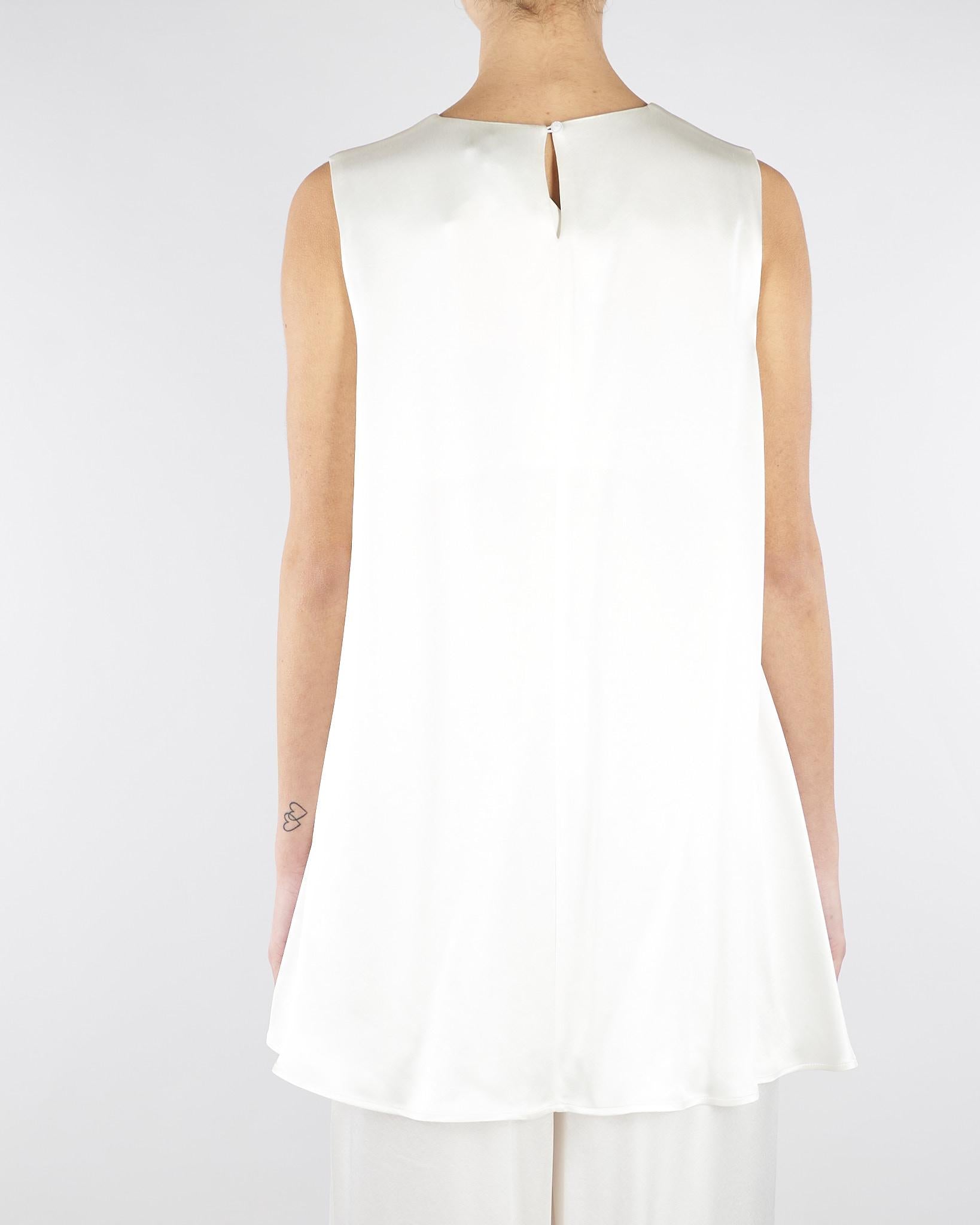 Top Bianco in satin con fondo asimmetrico SS260045 1 ELEH 