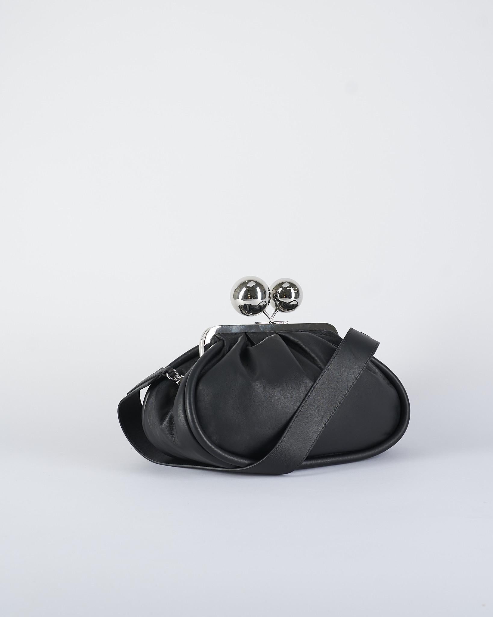 Borsa Nero Pasticcino Bag medium in nappa lucida MILVANEW 7 MAX MARA WEEKEND 