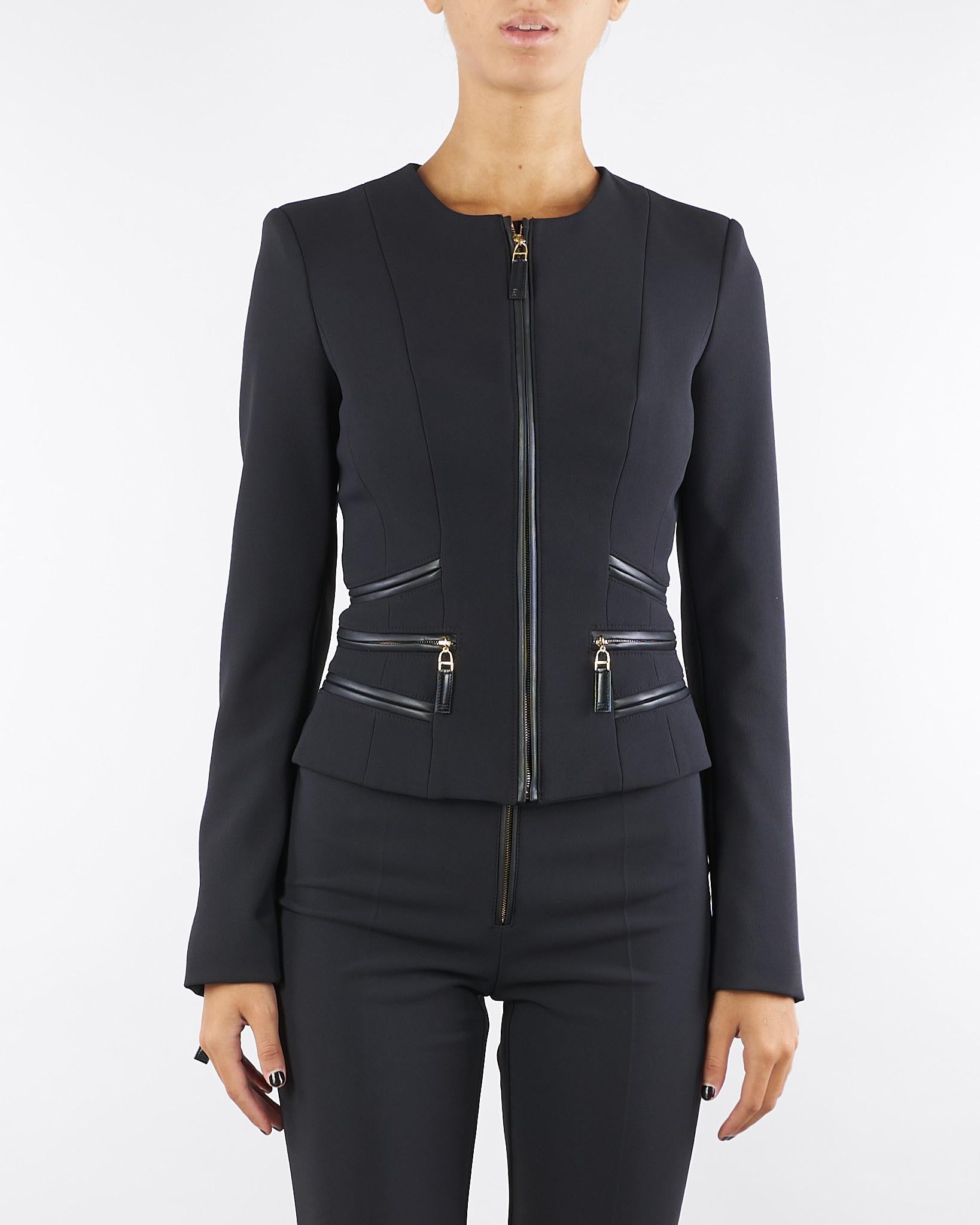 Giacca Nero in doppio crêpe con dettagli zip GI17356E2 110 ELISABETTA FRANCHI 