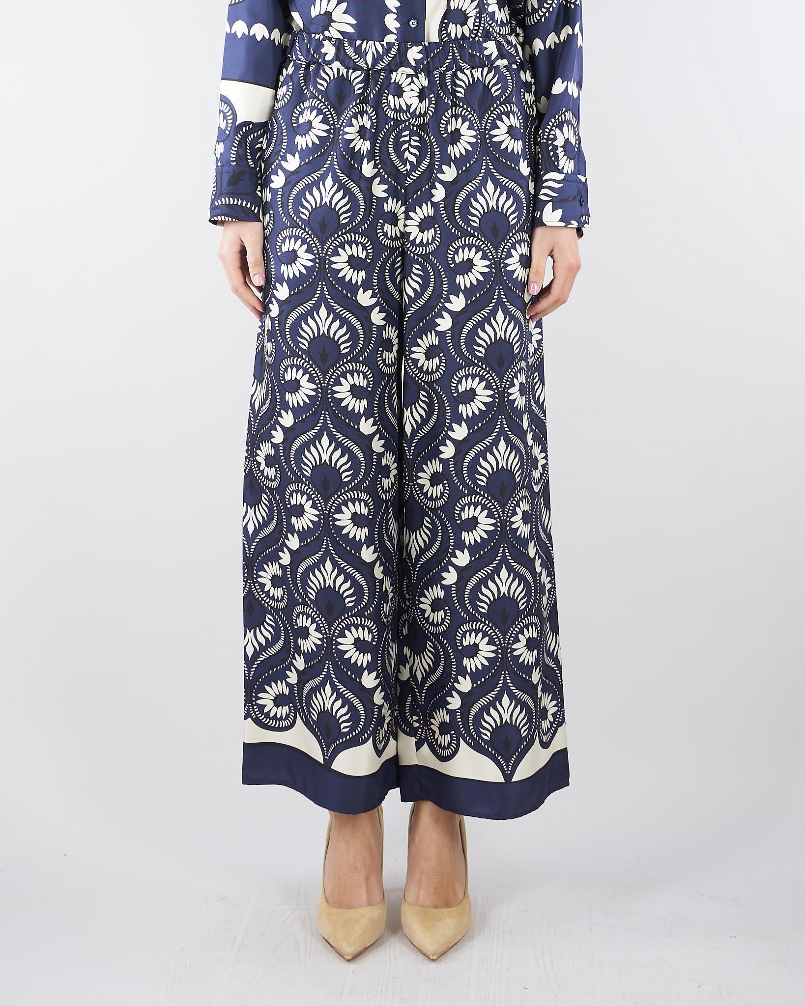 Pantalone Blu-Bianco in seta stampata. WKDOTTICO 1 MAX MARA WEEKEND 