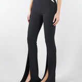 Pantaloni Nero-Burro in crêpe leggero con cut-out e spacchi PA15961E2 685 ELISABETTA FRANCHI 