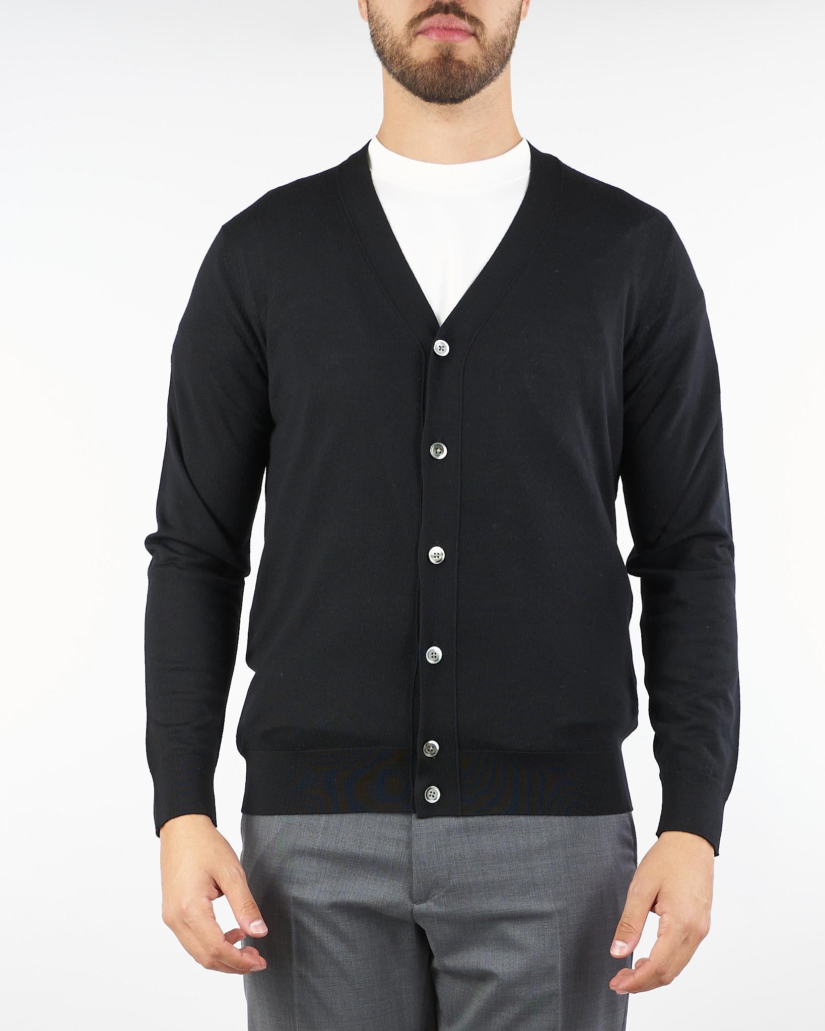 Cardigan Nero in lana merinos DK97062 99 DIKTAT 