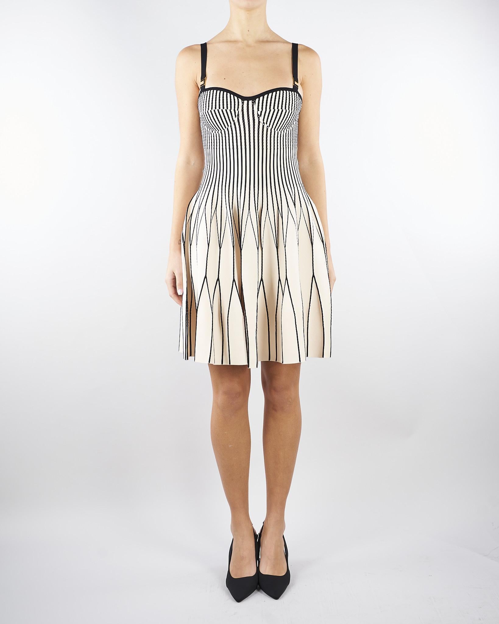 Abito Burro-Nero in maglia bicolore AM27S62E2 E84 ELISABETTA FRANCHI 