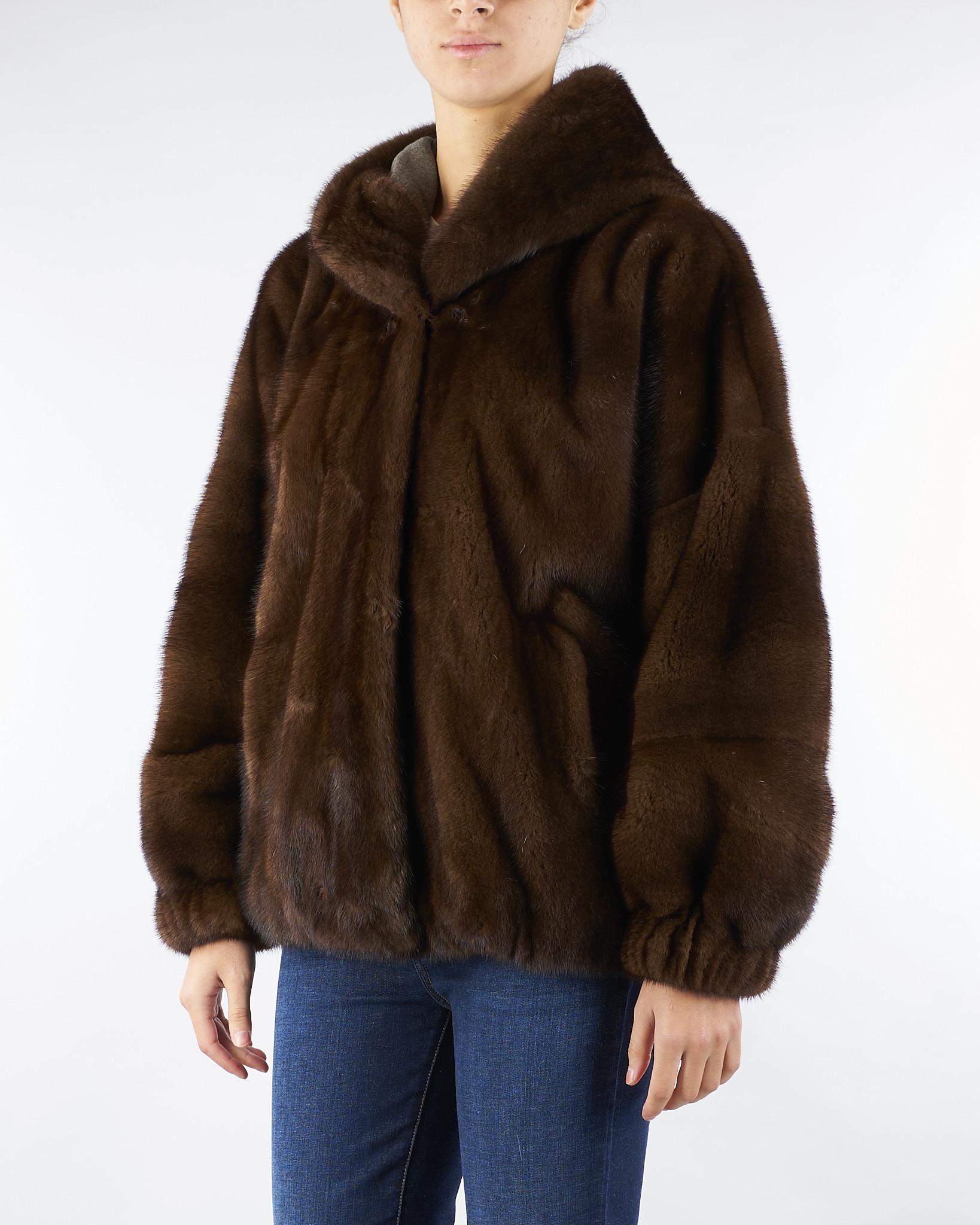 Vera Pelliccia Moro in Visone con cappuccio P2504V 98 GIOVI 