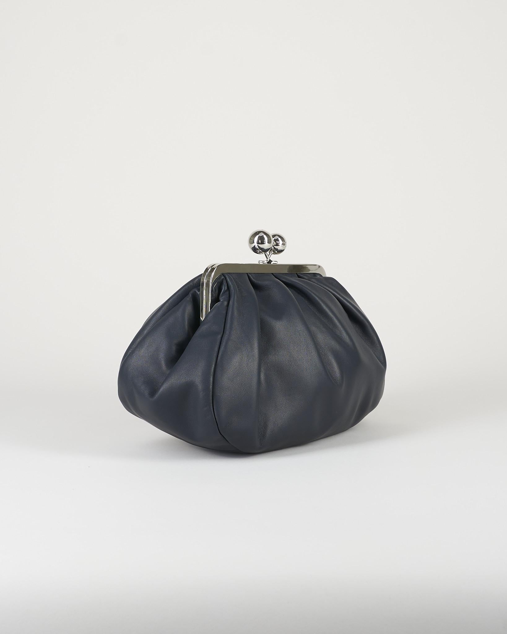 Borsa Pasticcino Bag Blu medium in montone WKACUBICO 91 MAX MARA WEEKEND 