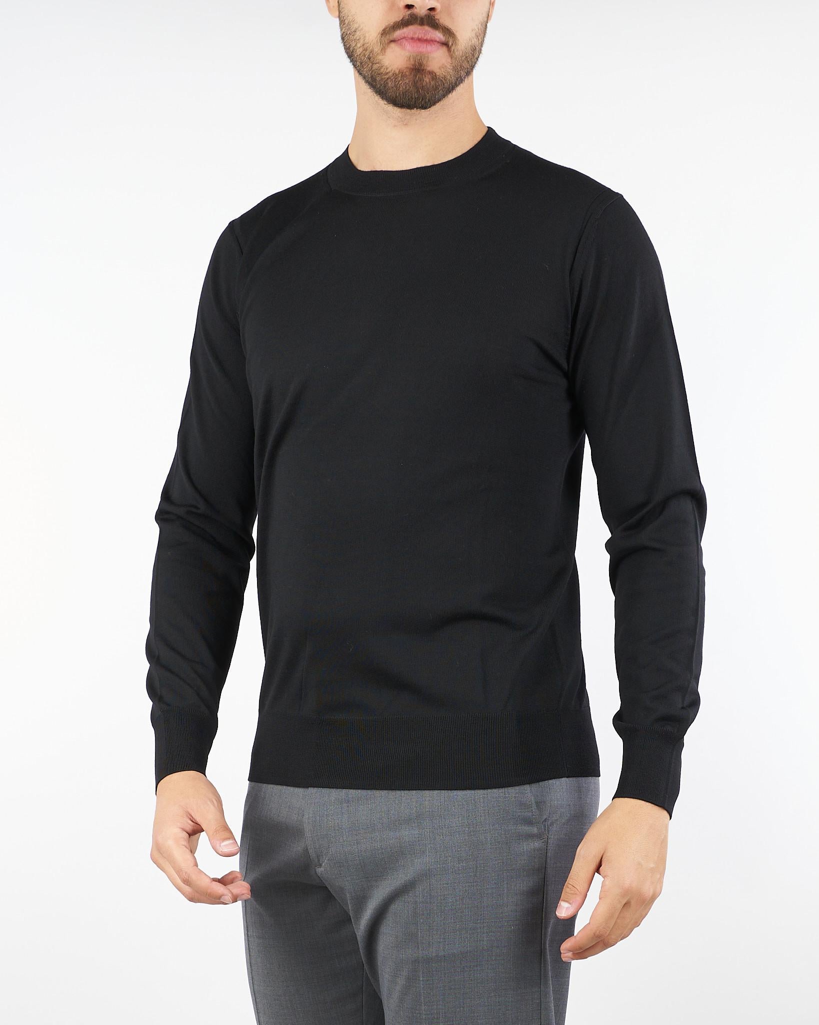 Maglia Nero in pura lana merinos finezza 16 A001F001 9000 PAOLO PECORA 