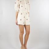 Camicia cropped Crema in ramiè con ricami ciliegie TT2420 13577 TWIN SET 