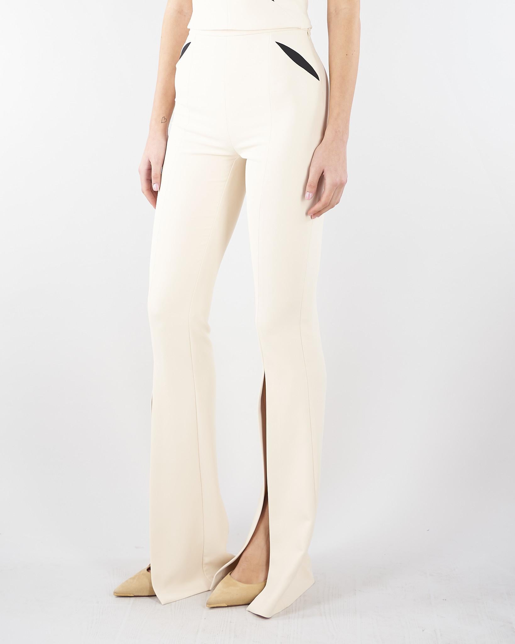 Pantaloni Burro-Nero in crêpe leggero con cut-out e spacchi PA15961E2 E84 ELISABETTA FRANCHI 