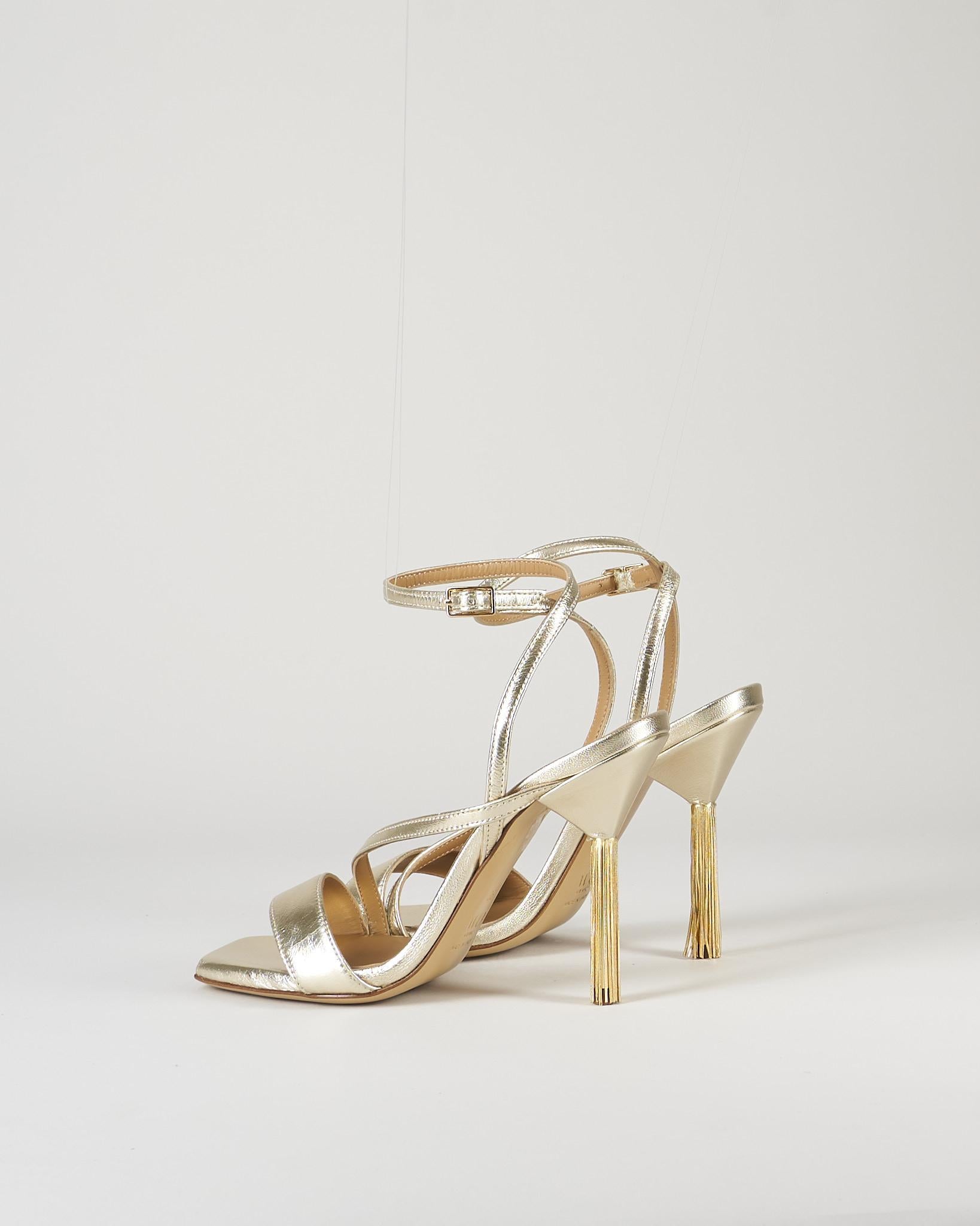 Sandalo Oro in pelle lamè con tacco con frange W395 50 WO MILANO 