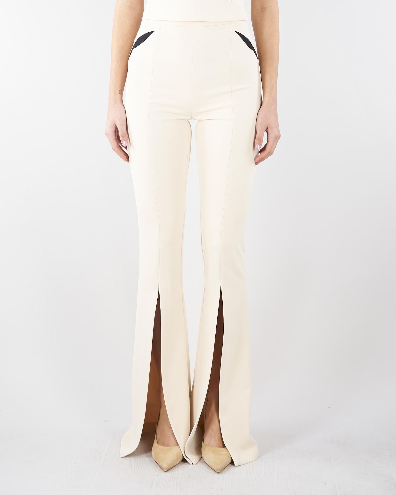 Pantaloni Burro-Nero in crêpe leggero con cut-out e spacchi PA15961E2 E84 ELISABETTA FRANCHI 