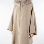 Mantella Sabbia in pura lana merinos con inserti in vera pelliccia P2514VO 02 GIOVI 