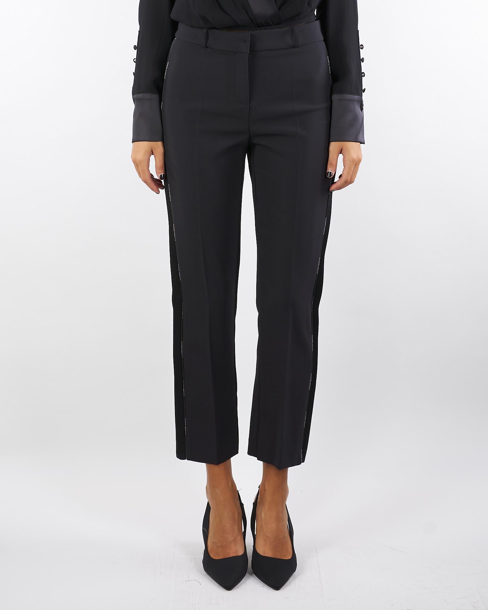 Pantaloni Nero in crêpe leggero con dettagli smoking PA08856E2 110 ELISABETTA FRANCHI 