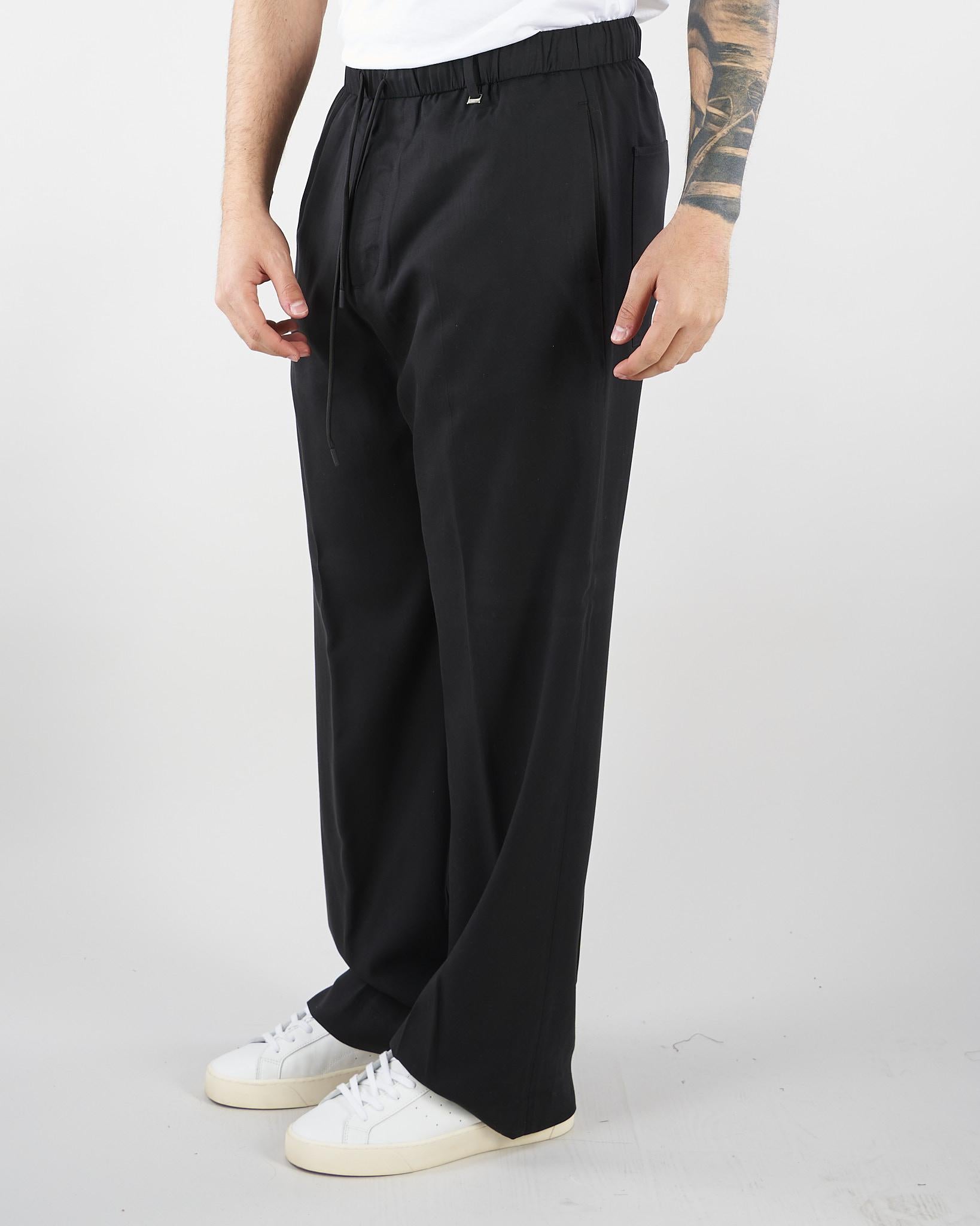 Pantalone Nero in tessuto fluido con gamba e fondo ampio PA3696 9 I'M BRIAN 