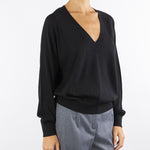 Maglia Nero in pura lana, seta e cashmere con scollo a V MK34S57E2 110 ELISABETTA FRANCHI 