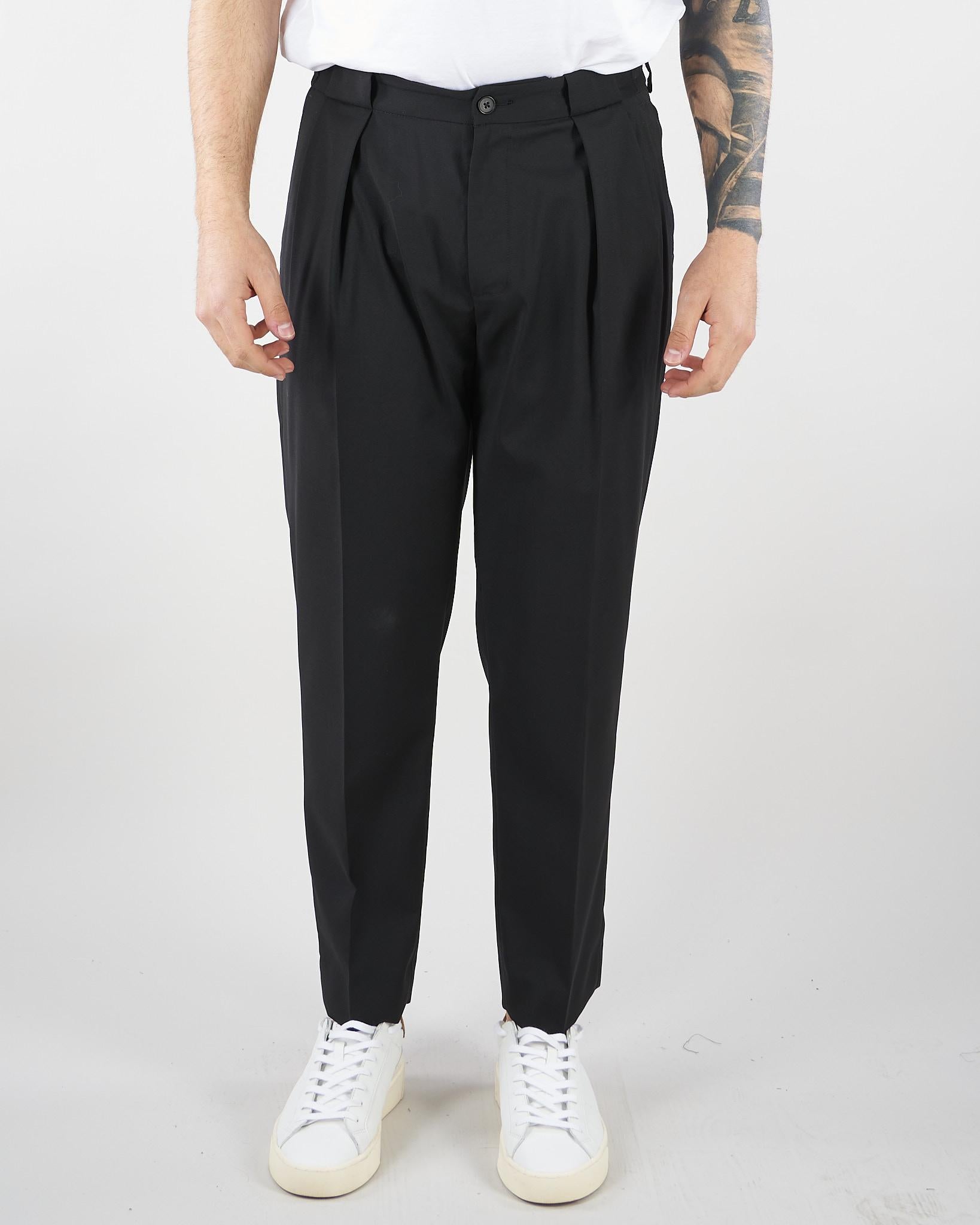 Pantalone Robin Nero in fresco lana con pences GC1PSS266900 D001 GOLDEN CRAFT 