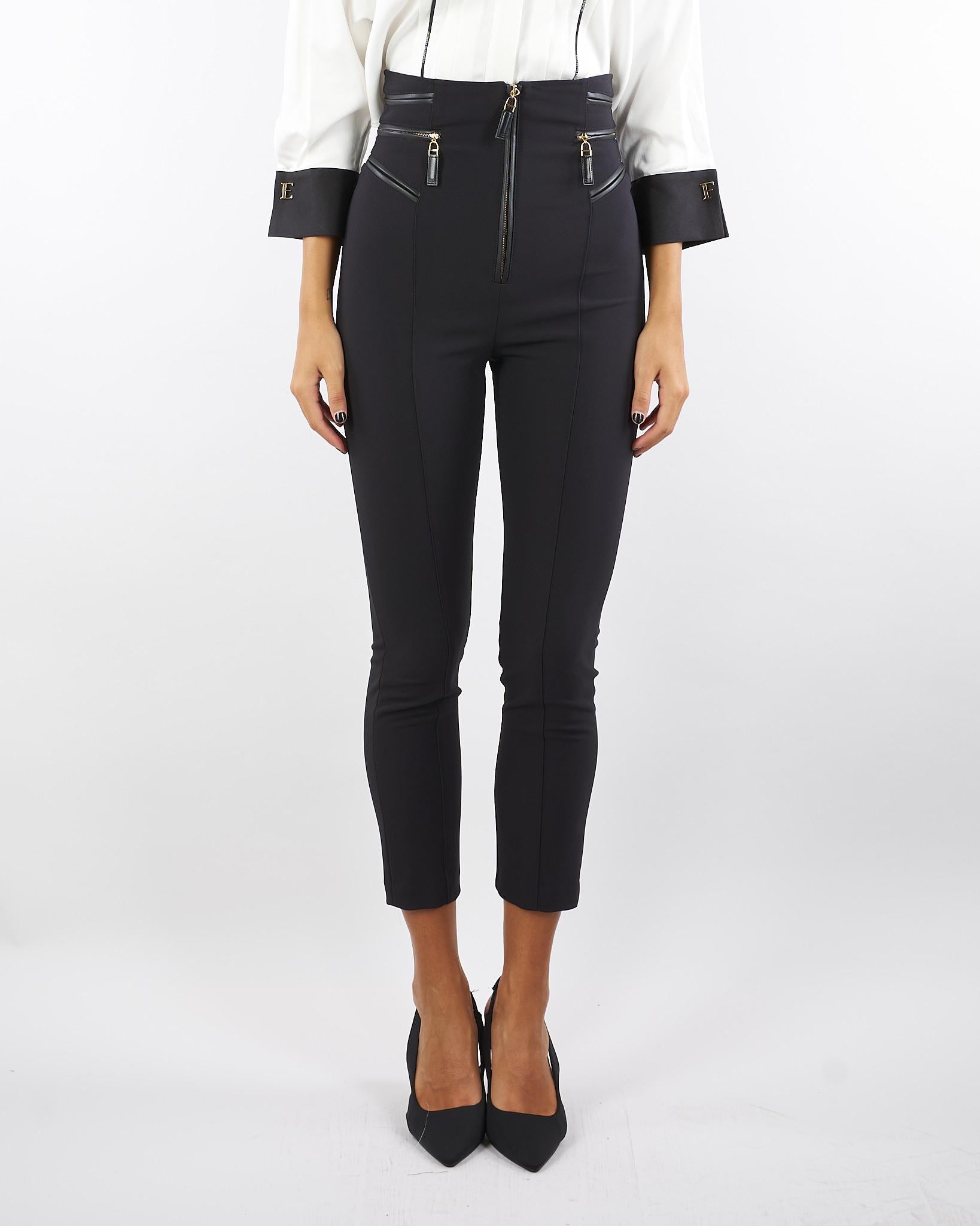 Pantaloni Nero in crêpe con dettagli zip PA11956E2 110 ELISABETTA FRANCHI 